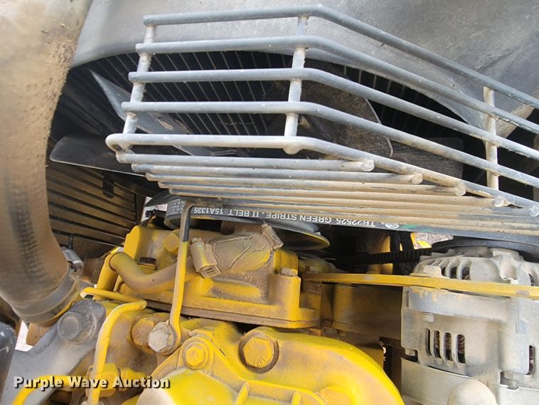 image for item LV9398 1995 John Deere 5300  tractor