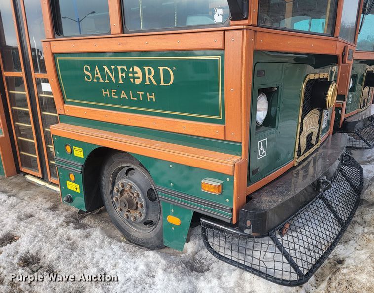 image for item LV9400 2000 Chance Coach AH-28  trolley