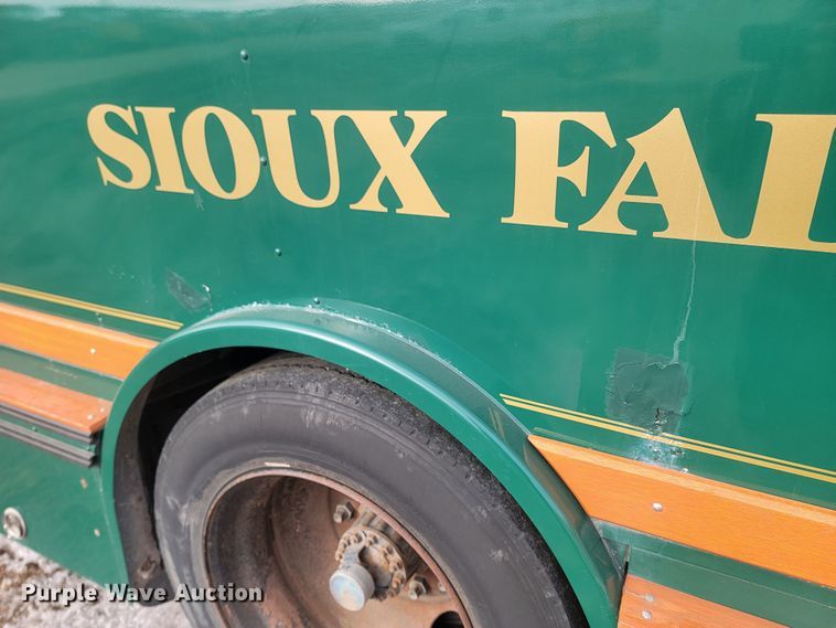 image for item LV9400 2000 Chance Coach AH-28  trolley