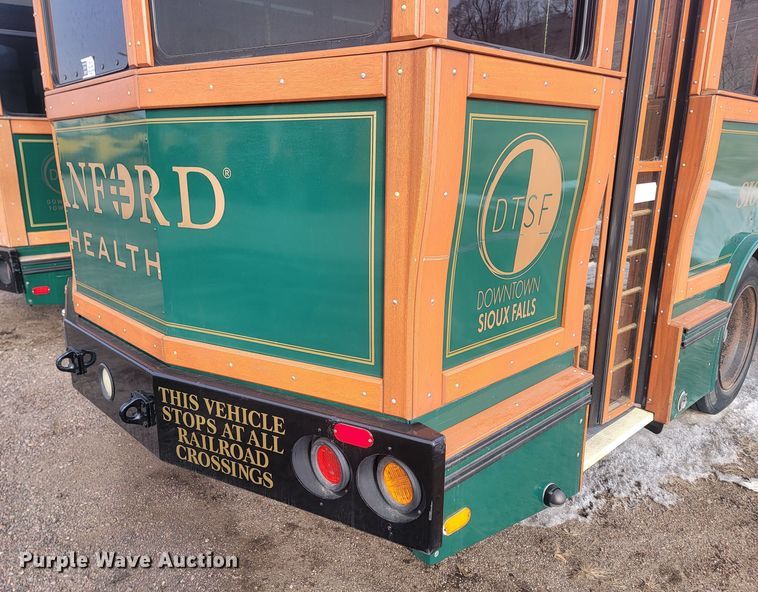 image for item LV9400 2000 Chance Coach AH-28  trolley