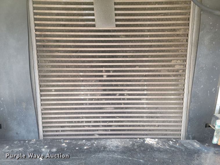 image for item LV9400 2000 Chance Coach AH-28  trolley