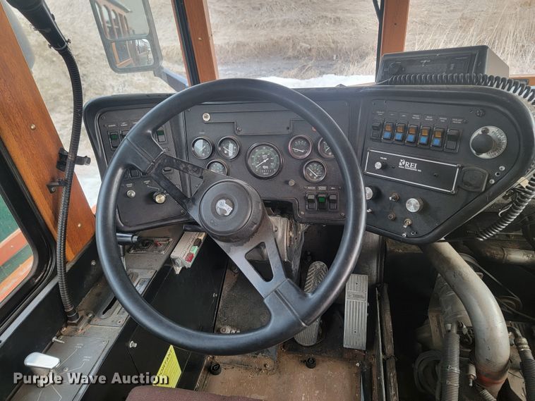 image for item LV9400 2000 Chance Coach AH-28  trolley