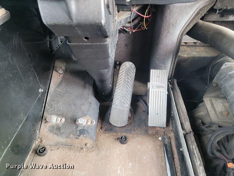 image for item LV9400 2000 Chance Coach AH-28  trolley