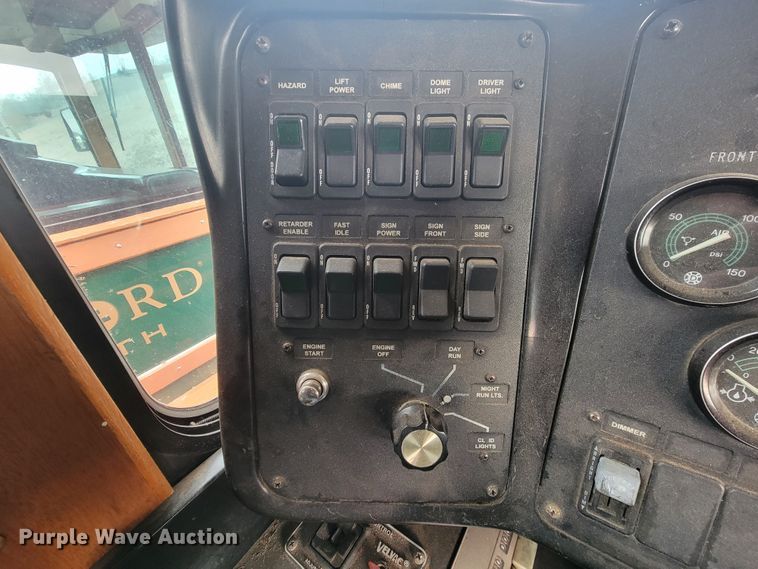 image for item LV9400 2000 Chance Coach AH-28  trolley