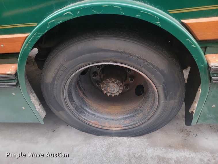 image for item LV9400 2000 Chance Coach AH-28  trolley