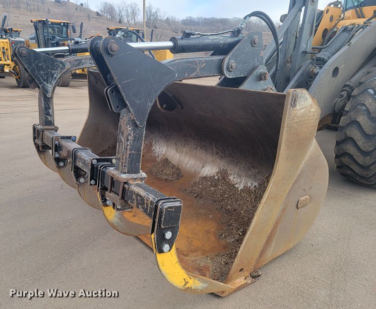 image for item LV9402 2015 Volvo L110H  high lift wheel loader