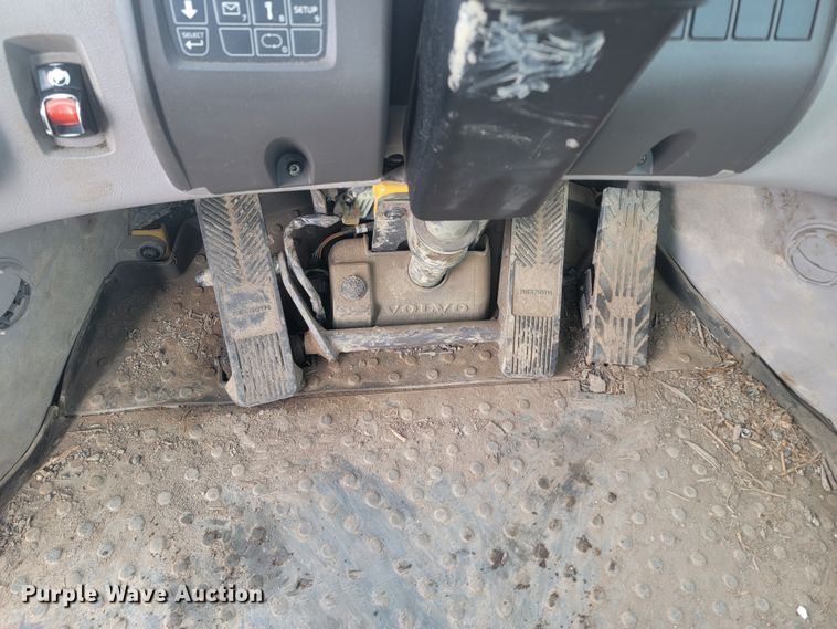 image for item LV9402 2015 Volvo L110H  high lift wheel loader