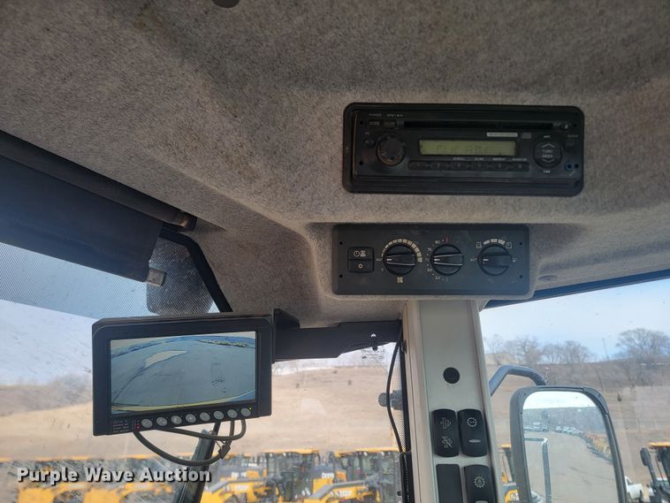 image for item LV9402 2015 Volvo L110H  high lift wheel loader