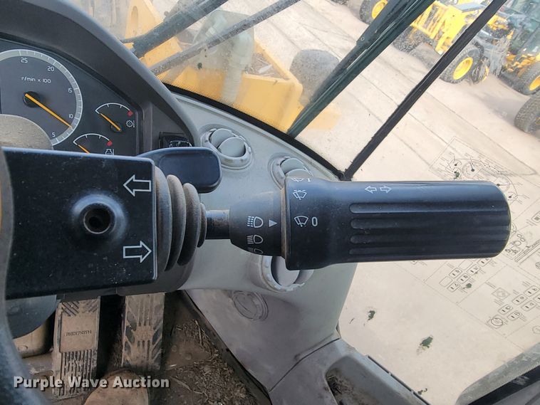 image for item LV9402 2015 Volvo L110H  high lift wheel loader