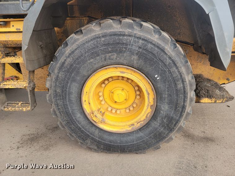 image for item LV9402 2015 Volvo L110H  high lift wheel loader