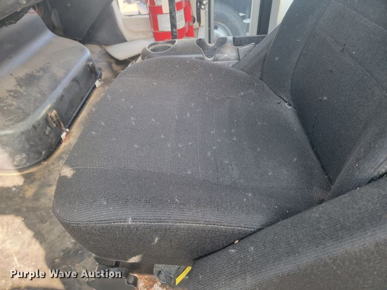 image for item LV9403 2008 Chevrolet C4500  shuttle bus