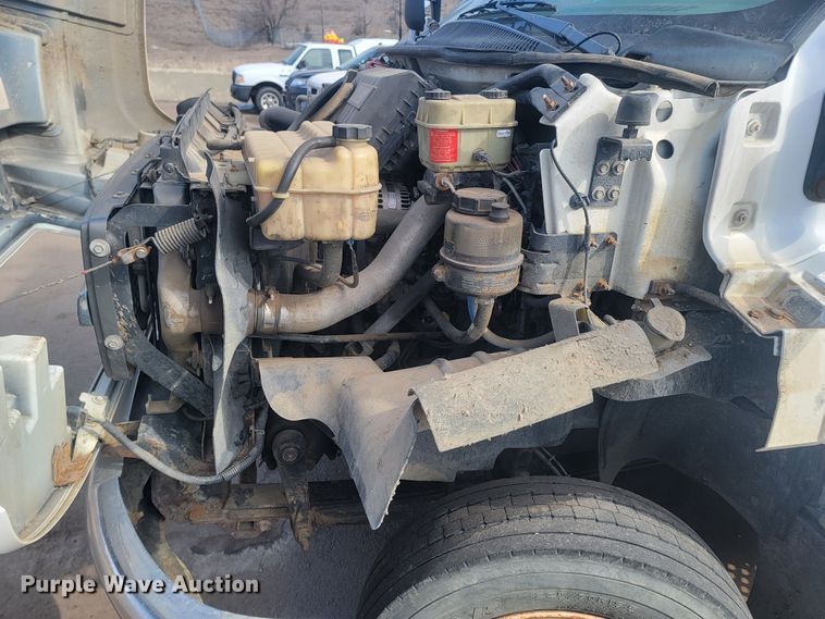 image for item LV9403 2008 Chevrolet C4500  shuttle bus