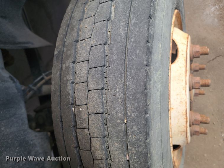 image for item LV9403 2008 Chevrolet C4500  shuttle bus