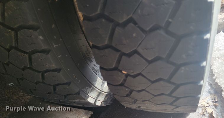 image for item LV9403 2008 Chevrolet C4500  shuttle bus