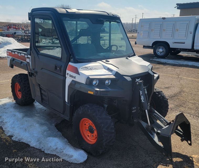 image for item LV9405 2013 Bobcat 3650  utility vehicle