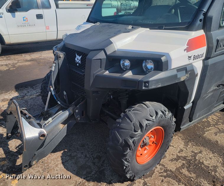 image for item LV9405 2013 Bobcat 3650  utility vehicle
