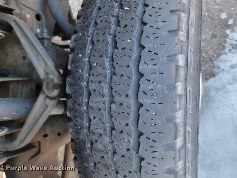 image for item LV9406 2017 Chevrolet Silverado 2500HD  Double Cab pickup truck cab and chassis