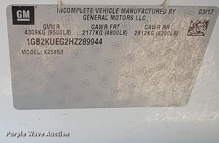 image for item LV9406 2017 Chevrolet Silverado 2500HD  Double Cab pickup truck cab and chassis