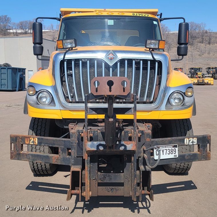 image for item LV9407 2012 International WorkStar 7500  dump truck