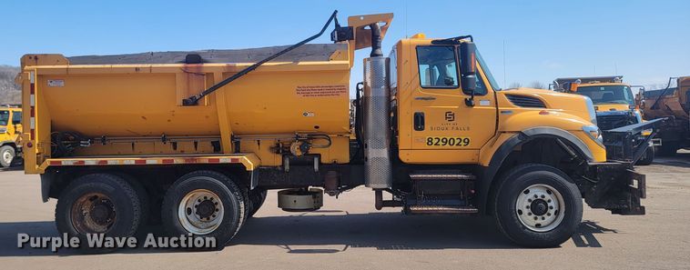 image for item LV9407 2012 International WorkStar 7500  dump truck