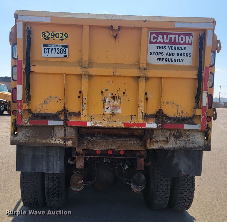 image for item LV9407 2012 International WorkStar 7500  dump truck