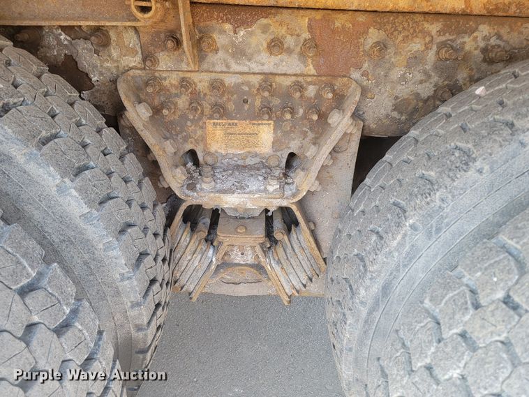 image for item LV9407 2012 International WorkStar 7500  dump truck