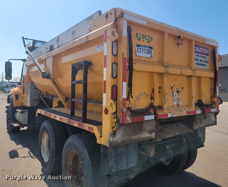 image for item LV9407 2012 International WorkStar 7500  dump truck