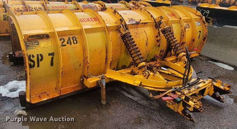 image for item LV9407 2012 International WorkStar 7500  dump truck