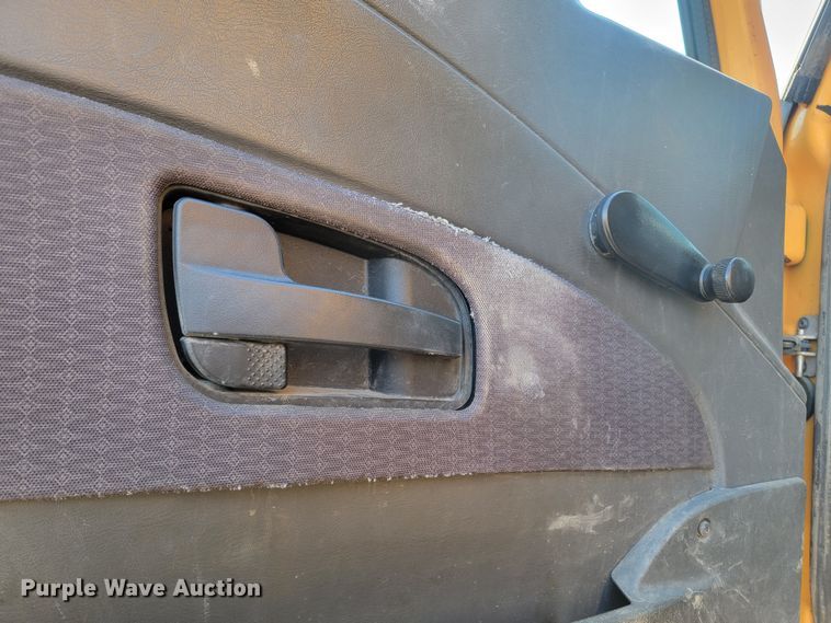 image for item LV9407 2012 International WorkStar 7500  dump truck