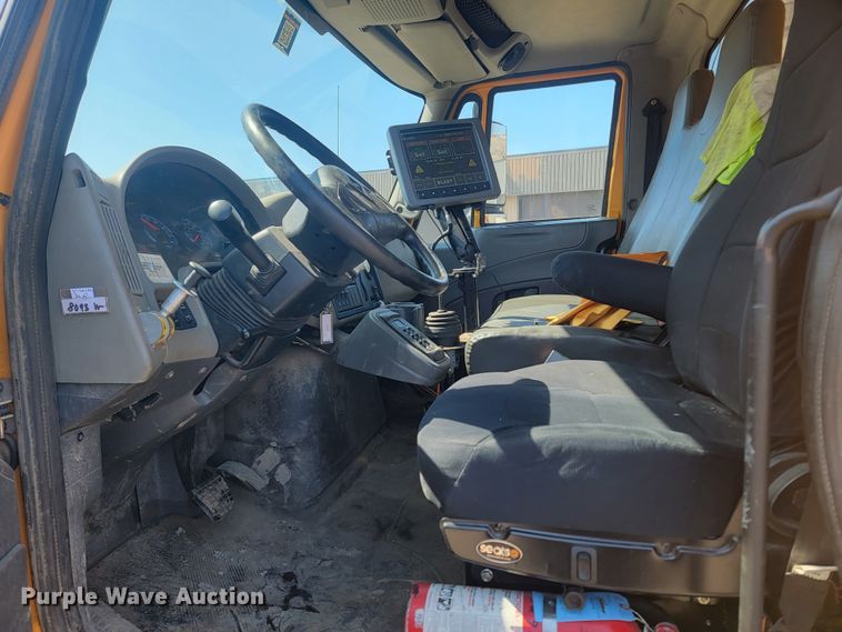 image for item LV9407 2012 International WorkStar 7500  dump truck