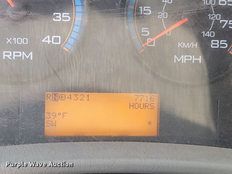 image for item LV9407 2012 International WorkStar 7500  dump truck