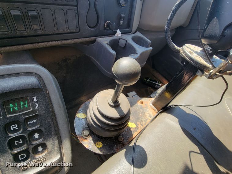 image for item LV9407 2012 International WorkStar 7500  dump truck