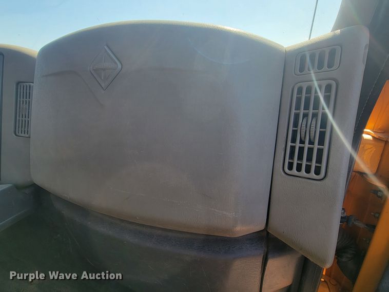 image for item LV9407 2012 International WorkStar 7500  dump truck