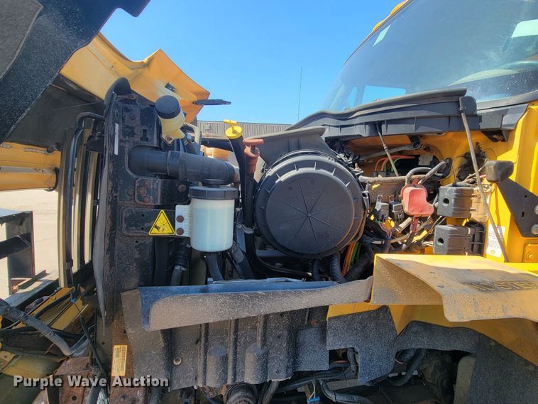 image for item LV9407 2012 International WorkStar 7500  dump truck