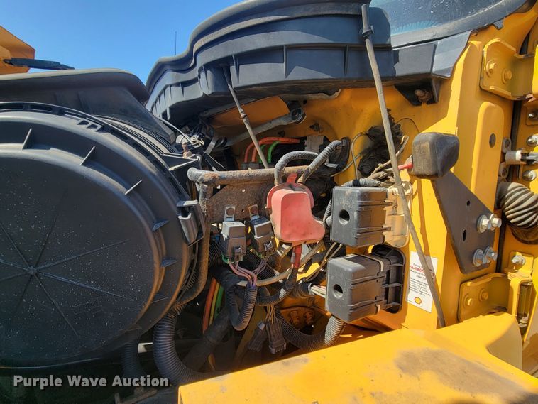 image for item LV9407 2012 International WorkStar 7500  dump truck