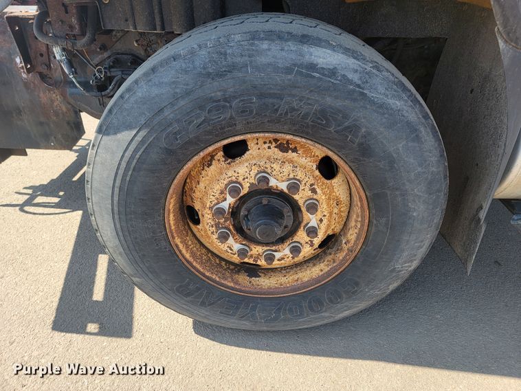 image for item LV9407 2012 International WorkStar 7500  dump truck