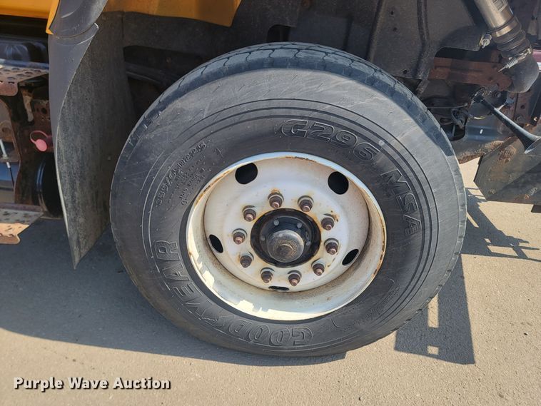 image for item LV9407 2012 International WorkStar 7500  dump truck