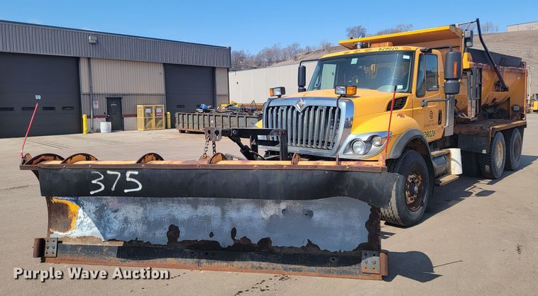 image for item LV9408 2008 International WorkStar 7400  dump truck