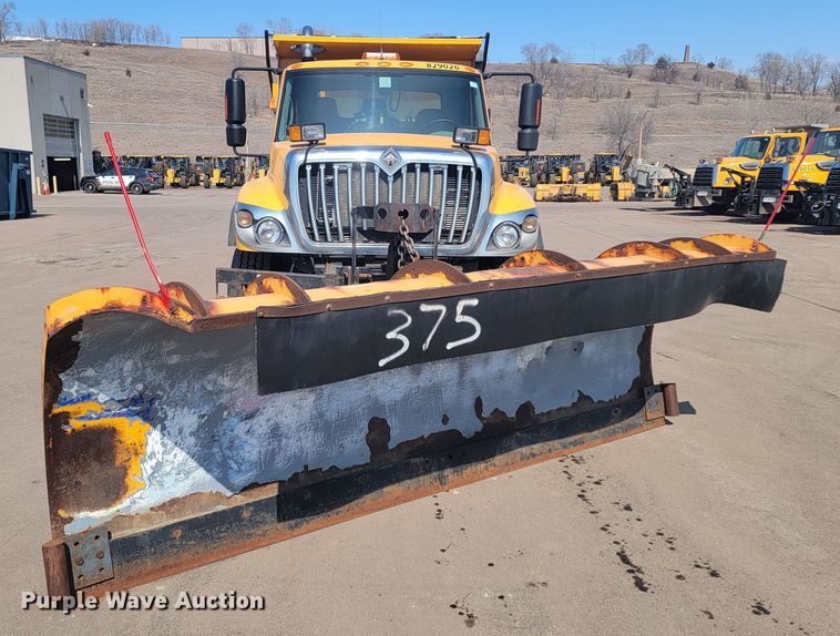 image for item LV9408 2008 International WorkStar 7400  dump truck