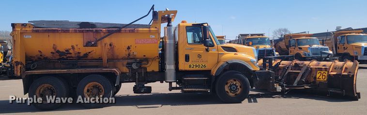 image for item LV9408 2008 International WorkStar 7400  dump truck