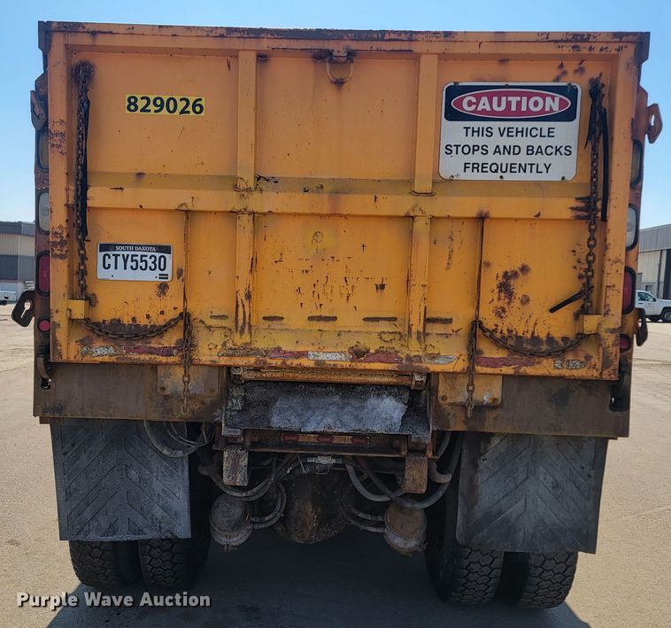 image for item LV9408 2008 International WorkStar 7400  dump truck