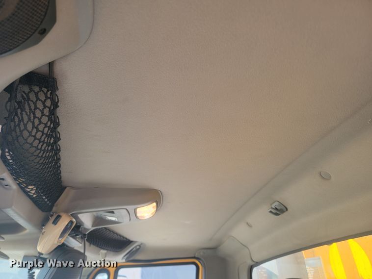 image for item LV9408 2008 International WorkStar 7400  dump truck