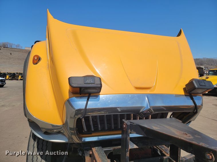 image for item LV9408 2008 International WorkStar 7400  dump truck