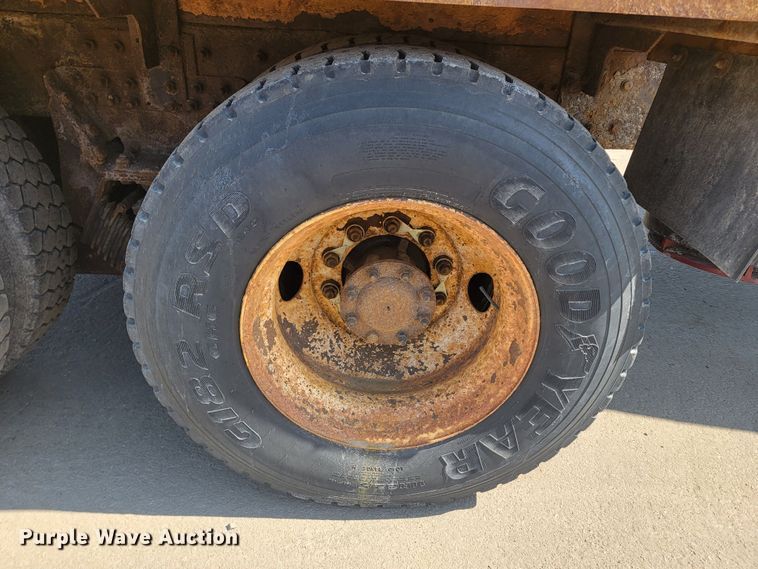 image for item LV9408 2008 International WorkStar 7400  dump truck