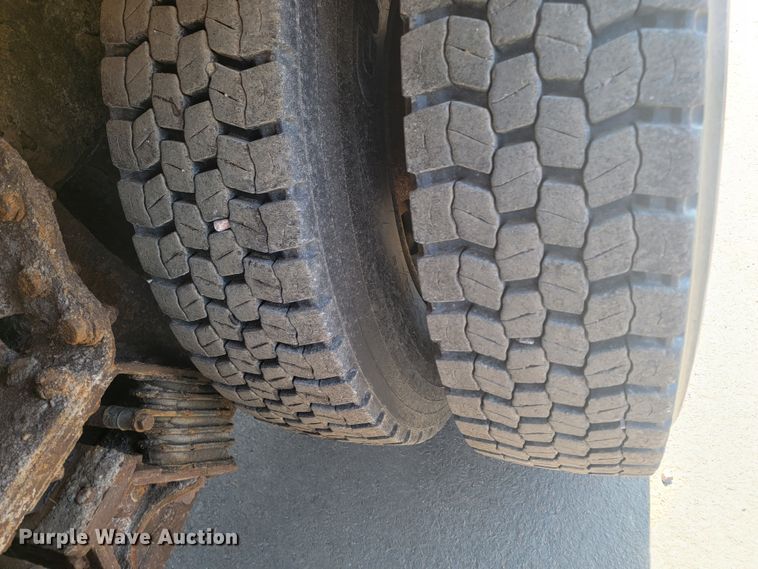 image for item LV9408 2008 International WorkStar 7400  dump truck