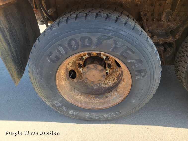 image for item LV9408 2008 International WorkStar 7400  dump truck