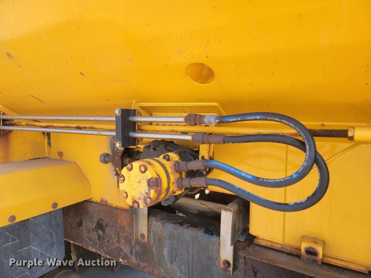 image for item LV9409 2013 International WorkStar 7500  dump truck