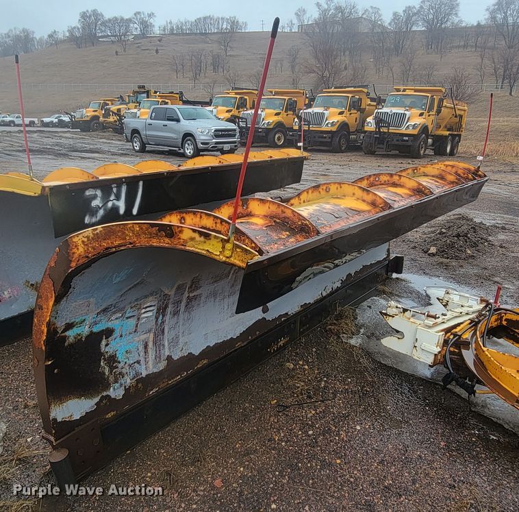 image for item LV9409 2013 International WorkStar 7500  dump truck