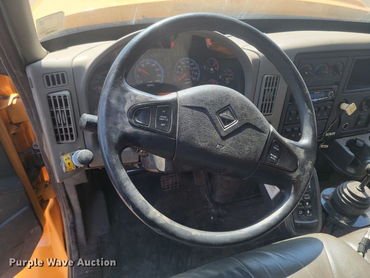 image for item LV9409 2013 International WorkStar 7500  dump truck