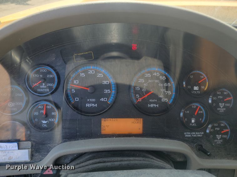 image for item LV9409 2013 International WorkStar 7500  dump truck